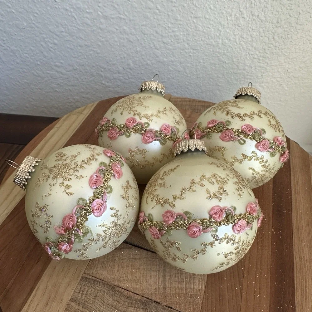 VTG 4 Christmas Glass Ornaments 2.625 Inch Yellow Glitter Floral Ribbon Ball‎
